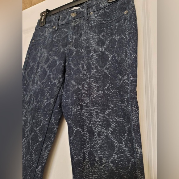 Snake Print Jeans by Rich & Skinny ~ True Black ~ NWOT ~ Size 25 - Picture 3 of 4